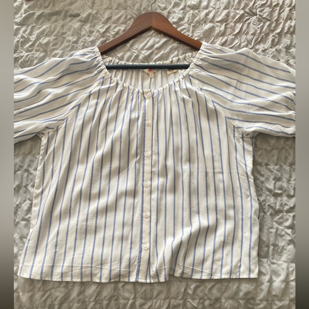 Levi’s Size S Top